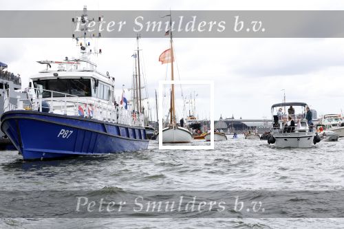 Amsterdam 21 augustus 2025
Prinses Beatrix op de groene Draeck tijdens de tweede dag van Sail . Aanwezig oa Prinses Mabel met dochters Luana en Zaria . Ook aanwezig prins Cazimir en prinses Carolina de Bourbon de Parma met haar kinderen Alaia en Xavier .
Ook de moeder van Prinses Mabel was aanwezig .