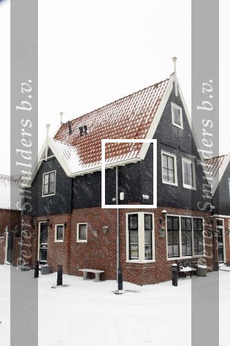 Volendam 3 februari 2012
Huis Jan Tuyp in de sneeuw .
Peter Smulders bv