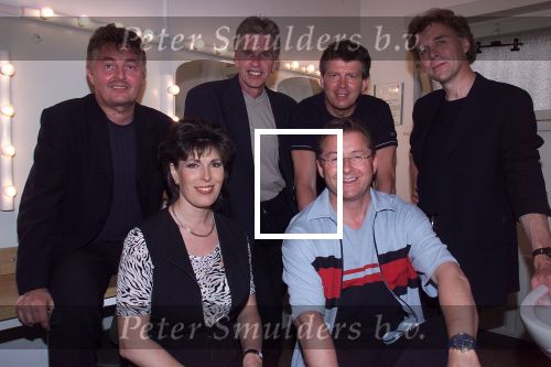 Vlaardingen  7 mei 2000

BZN optreden in schouwburg in Vlaardingen.

Carola Smit en Jan Keizer.

Peter Smulders BV