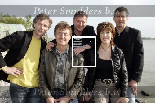 Volendam 13 mei 2005
Opening Paling sound museum. Carola Smit en Jan Keizer Jan Tuyp Jack Veerman en ..BZN
Peter Smulders bv