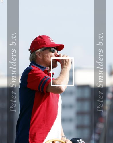 Amsterdam 20 augustus 2025
Koning Willem Alexander Prinses Mabel en (prinses Luana ) Gravin Luana op de groene Draeck tijdens de eerste dag van Sail Amsterdam . Er vaart ongelofelijk veel beveiliging Politie in boten op jet skis en een speciaal beveiligingsteam van de Marechaussee BSB ( Brigade Speciale Beveiligingsopdrachten ) mee met de groene Draeck