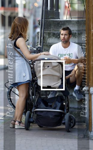 Amsterdam 11 augustus 2025
Manuel Broekman met zijn vriendin Adriana en hun dochtertje.