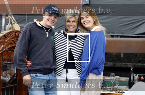 Amsterdam 22 augustus 2025
Prins Constantijn Prins Laurentien Prinses Eloise en Prins Claus Cazimir op de groene Draeck tijdens Sail Amsterdam 2025.