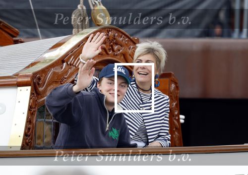 Amsterdam 22 augustus 2025
Prins Constantijn Prins Laurentien Prinses Eloise en Prins Claus Cazimir op de groene Draeck tijdens Sail Amsterdam 2025.