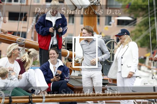 Amsterdam 21 augustus 2025
Prinses Beatrix op de groene Draeck tijdens de tweede dag van Sail . Aanwezig oa Prinses Mabel met dochters Luana en Zaria . Ook aanwezig prins Cazimir en prinses Carolina de Bourbon de Parma met haar kinderen Alaia en Xavier .
Ook de moeder van Prinses Mabel was aanwezig .