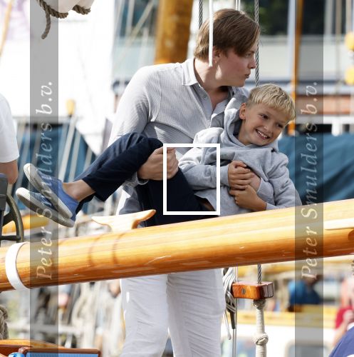 Amsterdam 21 augustus 2025
Prinses Beatrix op de groene Draeck tijdens de tweede dag van Sail . Aanwezig oa Prinses Mabel met dochters Luana en Zaria . Ook aanwezig prins Cazimir en prinses Carolina de Bourbon de Parma met haar kinderen Alaia en Xavier .
Ook de moeder van Prinses Mabel was aanwezig .