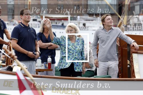 Amsterdam 21 augustus 2025
Prinses Beatrix op de groene Draeck tijdens de tweede dag van Sail . Aanwezig oa Prinses Mabel met dochters Luana en Zaria . Ook aanwezig prins Cazimir en prinses Carolina de Bourbon de Parma met haar kinderen Alaia en Xavier .
Ook de moeder van Prinses Mabel was aanwezig .