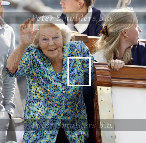 Amsterdam 21 augustus 2025
Prinses Beatrix op de groene Draeck tijdens de tweede dag van Sail . Aanwezig oa Prinses Mabel met dochters Luana en Zaria . Ook aanwezig prins Cazimir en prinses Carolina de Bourbon de Parma met haar kinderen Alaia en Xavier .
Ook de moeder van Prinses Mabel was aanwezig .