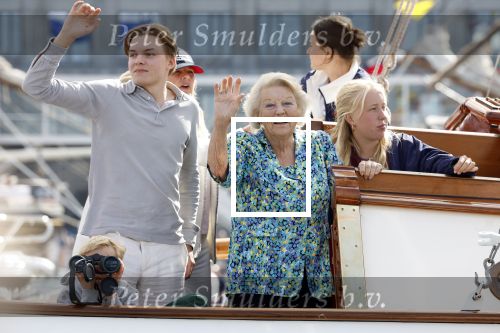 Amsterdam 21 augustus 2025
Prinses Beatrix op de groene Draeck tijdens de tweede dag van Sail . Aanwezig oa Prinses Mabel met dochters Luana en Zaria . Ook aanwezig prins Cazimir en prinses Carolina de Bourbon de Parma met haar kinderen Alaia en Xavier .
Ook de moeder van Prinses Mabel was aanwezig .