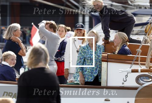 Amsterdam 21 augustus 2025
Prinses Beatrix op de groene Draeck tijdens de tweede dag van Sail . Aanwezig oa Prinses Mabel met dochters Luana en Zaria . Ook aanwezig prins Cazimir en prinses Carolina de Bourbon de Parma met haar kinderen Alaia en Xavier .
Ook de moeder van Prinses Mabel was aanwezig .