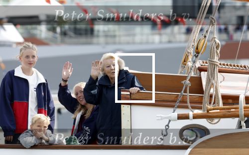 Amsterdam 21 augustus 2025
Prinses Beatrix op de groene Draeck tijdens de tweede dag van Sail . Aanwezig oa Prinses Mabel met dochters Luana en Zaria . Ook aanwezig prins Cazimir en prinses Carolina de Bourbon de Parma met haar kinderen Alaia en Xavier .
Ook de moeder van Prinses Mabel was aanwezig .