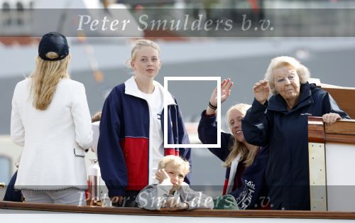 Amsterdam 21 augustus 2025
Prinses Beatrix op de groene Draeck tijdens de tweede dag van Sail . Aanwezig oa Prinses Mabel met dochters Luana en Zaria . Ook aanwezig prins Cazimir en prinses Carolina de Bourbon de Parma met haar kinderen Alaia en Xavier .
Ook de moeder van Prinses Mabel was aanwezig .