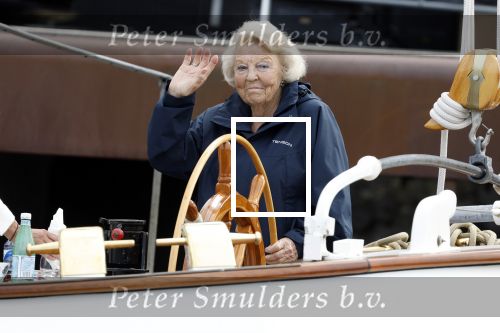 Amsterdam 21 augustus 2025
Prinses Beatrix op de groene Draeck tijdens de tweede dag van Sail . Aanwezig oa Prinses Mabel met dochters Luana en Zaria . Ook aanwezig prins Cazimir en prinses Carolina de Bourbon de Parma met haar kinderen Alaia en Xavier .
Ook de moeder van Prinses Mabel was aanwezig .
