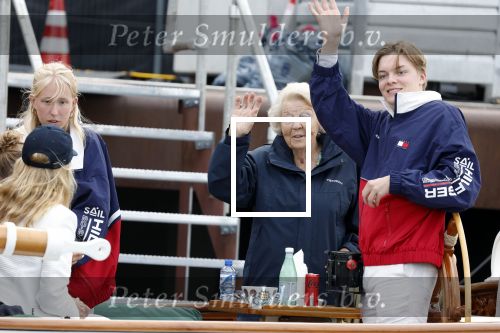 Amsterdam 21 augustus 2025
Prinses Beatrix op de groene Draeck tijdens de tweede dag van Sail . Aanwezig oa Prinses Mabel met dochters Luana en Zaria . Ook aanwezig prins Cazimir en prinses Carolina de Bourbon de Parma met haar kinderen Alaia en Xavier .
Ook de moeder van Prinses Mabel was aanwezig .