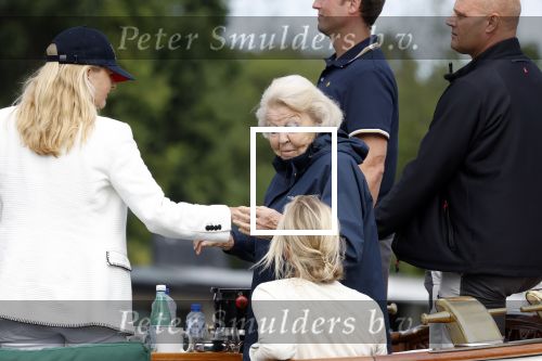 Amsterdam 21 augustus 2025
Prinses Beatrix op de groene Draeck tijdens de tweede dag van Sail . Aanwezig oa Prinses Mabel met dochters Luana en Zaria . Ook aanwezig prins Cazimir en prinses Carolina de Bourbon de Parma met haar kinderen Alaia en Xavier .
Ook de moeder van Prinses Mabel was aanwezig .