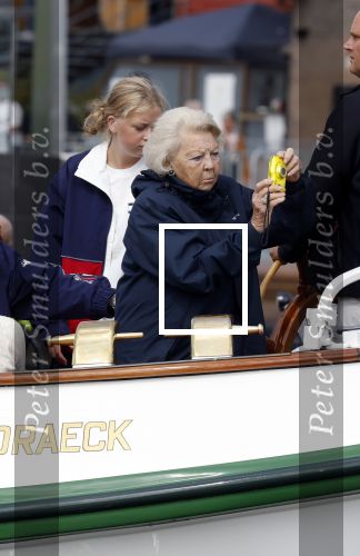 Amsterdam 21 augustus 2025
Prinses Beatrix op de groene Draeck tijdens de tweede dag van Sail . Aanwezig oa Prinses Mabel met dochters Luana en Zaria . Ook aanwezig prins Cazimir en prinses Carolina de Bourbon de Parma met haar kinderen Alaia en Xavier .
Ook de moeder van Prinses Mabel was aanwezig .