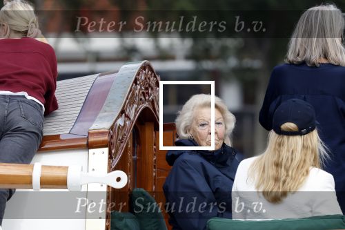 Amsterdam 21 augustus 2025
Prinses Beatrix op de groene Draeck tijdens de tweede dag van Sail . Aanwezig oa Prinses Mabel met dochters Luana en Zaria . Ook aanwezig prins Cazimir en prinses Carolina de Bourbon de Parma met haar kinderen Alaia en Xavier .
Ook de moeder van Prinses Mabel was aanwezig .