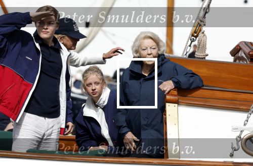 Amsterdam 21 augustus 2025
Prinses Beatrix op de groene Draeck tijdens de tweede dag van Sail . Aanwezig oa Prinses Mabel met dochters Luana en Zaria . Ook aanwezig prins Cazimir en prinses Carolina de Bourbon de Parma met haar kinderen Alaia en Xavier .
Ook de moeder van Prinses Mabel was aanwezig .