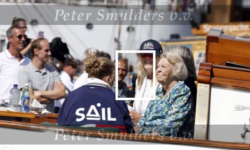 Amsterdam 21 augustus 2025
Prinses Beatrix op de groene Draeck tijdens de tweede dag van Sail . Aanwezig oa Prinses Mabel met dochters Luana en Zaria . Ook aanwezig prins Cazimir en prinses Carolina de Bourbon de Parma met haar kinderen Alaia en Xavier .
Ook de moeder van Prinses Mabel was aanwezig .