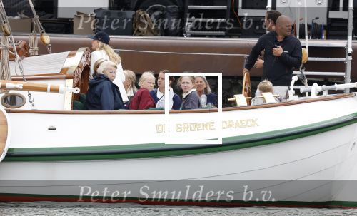 Amsterdam 21 augustus 2025
Prinses Beatrix op de groene Draeck tijdens de tweede dag van Sail . Aanwezig oa Prinses Mabel met dochters Luana en Zaria . Ook aanwezig prins Cazimir en prinses Carolina de Bourbon de Parma met haar kinderen Alaia en Xavier .
Ook de moeder van Prinses Mabel was aanwezig .