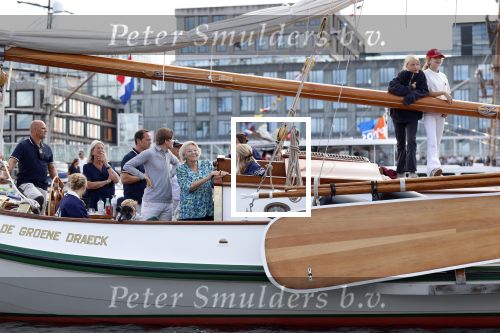 Amsterdam 21 augustus 2025
Prinses Beatrix op de groene Draeck tijdens de tweede dag van Sail . Aanwezig oa Prinses Mabel met dochters Luana en Zaria . Ook aanwezig prins Cazimir en prinses Carolina de Bourbon de Parma met haar kinderen Alaia en Xavier .
Ook de moeder van Prinses Mabel was aanwezig .
