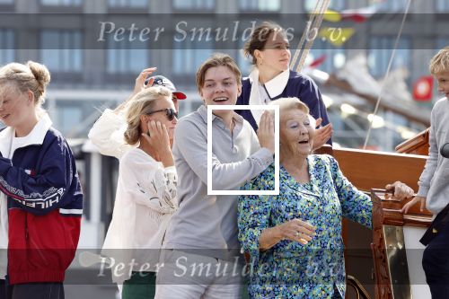 Amsterdam 21 augustus 2025
Prinses Beatrix op de groene Draeck tijdens de tweede dag van Sail . Aanwezig oa Prinses Mabel met dochters Luana en Zaria . Ook aanwezig prins Cazimir en prinses Carolina de Bourbon de Parma met haar kinderen Alaia en Xavier .
Ook de moeder van Prinses Mabel was aanwezig .