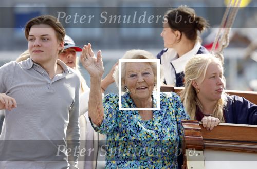 Amsterdam 21 augustus 2025
Prinses Beatrix op de groene Draeck tijdens de tweede dag van Sail . Aanwezig oa Prinses Mabel met dochters Luana en Zaria . Ook aanwezig prins Cazimir en prinses Carolina de Bourbon de Parma met haar kinderen Alaia en Xavier .
Ook de moeder van Prinses Mabel was aanwezig .