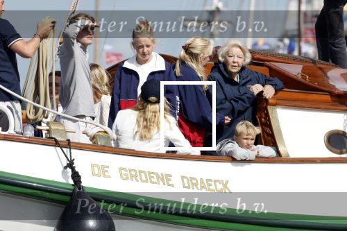 Amsterdam 21 augustus 2025
Prinses Beatrix op de groene Draeck tijdens de tweede dag van Sail . Aanwezig oa Prinses Mabel met dochters Luana en Zaria . Ook aanwezig prins Cazimir en prinses Carolina de Bourbon de Parma met haar kinderen Alaia en Xavier .
Ook de moeder van Prinses Mabel was aanwezig .