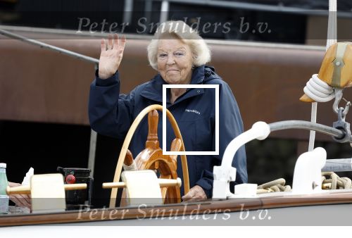 Amsterdam 21 augustus 2025
Prinses Beatrix op de groene Draeck tijdens de tweede dag van Sail . Aanwezig oa Prinses Mabel met dochters Luana en Zaria . Ook aanwezig prins Cazimir en prinses Carolina de Bourbon de Parma met haar kinderen Alaia en Xavier .
Ook de moeder van Prinses Mabel was aanwezig .