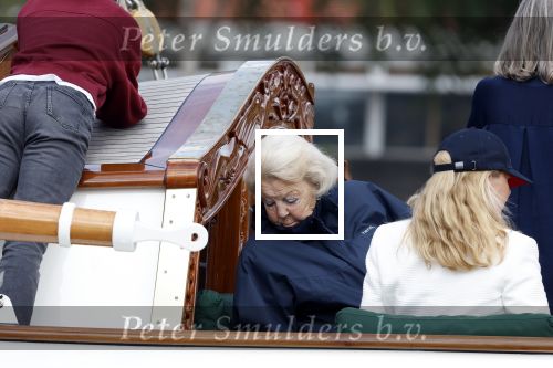 Amsterdam 21 augustus 2025
Prinses Beatrix op de groene Draeck tijdens de tweede dag van Sail . Aanwezig oa Prinses Mabel met dochters Luana en Zaria . Ook aanwezig prins Cazimir en prinses Carolina de Bourbon de Parma met haar kinderen Alaia en Xavier .
Ook de moeder van Prinses Mabel was aanwezig .