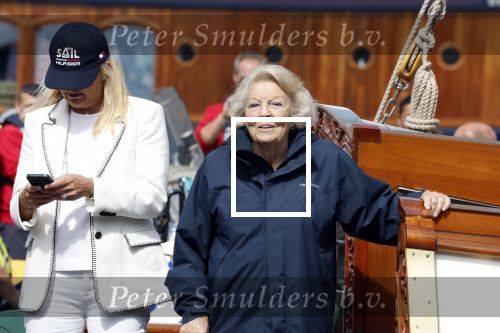 Amsterdam 21 augustus 2025
Prinses Beatrix op de groene Draeck tijdens de tweede dag van Sail . Aanwezig oa Prinses Mabel met dochters Luana en Zaria . Ook aanwezig prins Cazimir en prinses Carolina de Bourbon de Parma met haar kinderen Alaia en Xavier .
Ook de moeder van Prinses Mabel was aanwezig .
