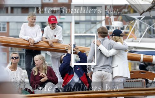 Amsterdam 21 augustus 2025
Prinses Beatrix op de groene Draeck tijdens de tweede dag van Sail . Aanwezig oa Prinses Mabel met dochters Luana en Zaria . Ook aanwezig prins Cazimir en prinses Carolina de Bourbon de Parma met haar kinderen Alaia en Xavier .
Ook de moeder van Prinses Mabel was aanwezig .