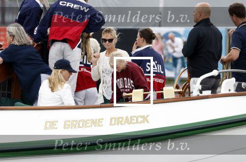 Amsterdam 21 augustus 2025
Prinses Beatrix op de groene Draeck tijdens de tweede dag van Sail . Aanwezig oa Prinses Mabel met dochters Luana en Zaria . Ook aanwezig prins Cazimir en prinses Carolina de Bourbon de Parma met haar kinderen Alaia en Xavier .
Ook de moeder van Prinses Mabel was aanwezig .