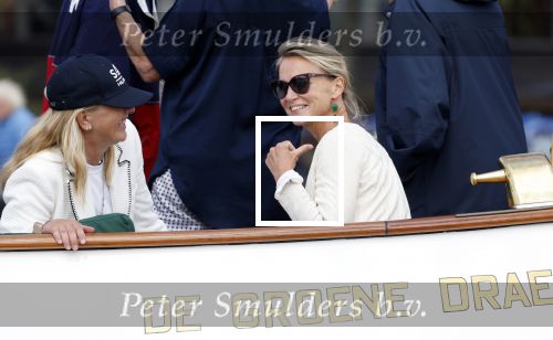 Amsterdam 21 augustus 2025
Prinses Beatrix op de groene Draeck tijdens de tweede dag van Sail . Aanwezig oa Prinses Mabel met dochters Luana en Zaria . Ook aanwezig prins Cazimir en prinses Carolina de Bourbon de Parma met haar kinderen Alaia en Xavier .
Ook de moeder van Prinses Mabel was aanwezig .