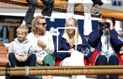 Amsterdam 21 augustus 2025
Prinses Beatrix op de groene Draeck tijdens de tweede dag van Sail . Aanwezig oa Prinses Mabel met dochters Luana en Zaria . Ook aanwezig prins Cazimir en prinses Carolina de Bourbon de Parma met haar kinderen Alaia en Xavier .
Ook de moeder van Prinses Mabel was aanwezig .