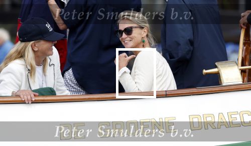Amsterdam 21 augustus 2025
Prinses Beatrix op de groene Draeck tijdens de tweede dag van Sail . Aanwezig oa Prinses Mabel met dochters Luana en Zaria . Ook aanwezig prins Cazimir en prinses Carolina de Bourbon de Parma met haar kinderen Alaia en Xavier .
Ook de moeder van Prinses Mabel was aanwezig .