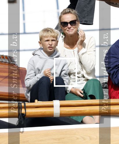 Amsterdam 21 augustus 2025
Prinses Beatrix op de groene Draeck tijdens de tweede dag van Sail . Aanwezig oa Prinses Mabel met dochters Luana en Zaria . Ook aanwezig prins Cazimir en prinses Carolina de Bourbon de Parma met haar kinderen Alaia en Xavier .
Ook de moeder van Prinses Mabel was aanwezig .