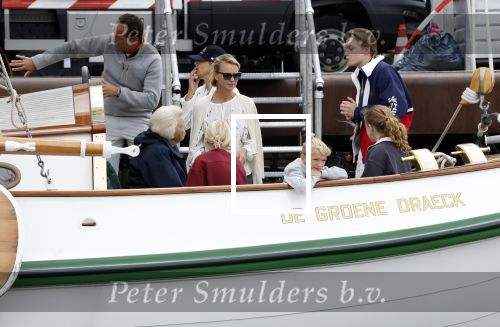 Amsterdam 21 augustus 2025
Prinses Beatrix op de groene Draeck tijdens de tweede dag van Sail . Aanwezig oa Prinses Mabel met dochters Luana en Zaria . Ook aanwezig prins Cazimir en prinses Carolina de Bourbon de Parma met haar kinderen Alaia en Xavier .
Ook de moeder van Prinses Mabel was aanwezig .