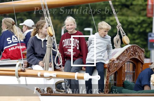 Amsterdam 21 augustus 2025
Prinses Beatrix op de groene Draeck tijdens de tweede dag van Sail . Aanwezig oa Prinses Mabel met dochters Luana en Zaria . Ook aanwezig prins Cazimir en prinses Carolina de Bourbon de Parma met haar kinderen Alaia en Xavier .
Ook de moeder van Prinses Mabel was aanwezig .