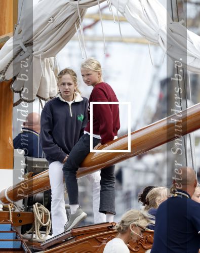 Amsterdam 21 augustus 2025
Prinses Beatrix op de groene Draeck tijdens de tweede dag van Sail . Aanwezig oa Prinses Mabel met dochters Luana en Zaria . Ook aanwezig prins Cazimir en prinses Carolina de Bourbon de Parma met haar kinderen Alaia en Xavier .
Ook de moeder van Prinses Mabel was aanwezig .