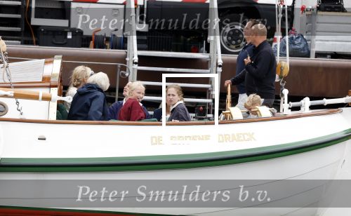 Amsterdam 21 augustus 2025
Prinses Beatrix op de groene Draeck tijdens de tweede dag van Sail . Aanwezig oa Prinses Mabel met dochters Luana en Zaria . Ook aanwezig prins Cazimir en prinses Carolina de Bourbon de Parma met haar kinderen Alaia en Xavier .
Ook de moeder van Prinses Mabel was aanwezig .