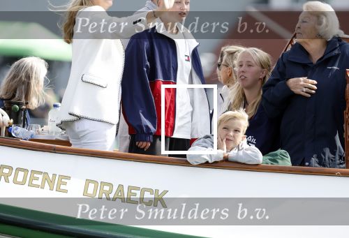 Amsterdam 21 augustus 2025
Prinses Beatrix op de groene Draeck tijdens de tweede dag van Sail . Aanwezig oa Prinses Mabel met dochters Luana en Zaria . Ook aanwezig prins Cazimir en prinses Carolina de Bourbon de Parma met haar kinderen Alaia en Xavier .
Ook de moeder van Prinses Mabel was aanwezig .