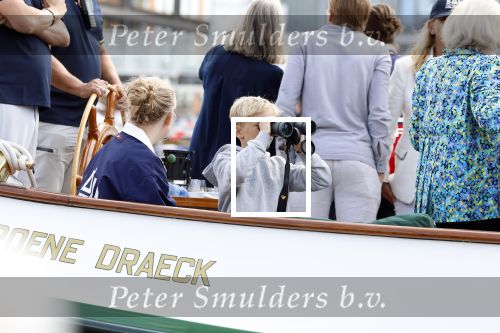 Amsterdam 21 augustus 2025
Prinses Beatrix op de groene Draeck tijdens de tweede dag van Sail . Aanwezig oa Prinses Mabel met dochters Luana en Zaria . Ook aanwezig prins Cazimir en prinses Carolina de Bourbon de Parma met haar kinderen Alaia en Xavier .
Ook de moeder van Prinses Mabel was aanwezig .