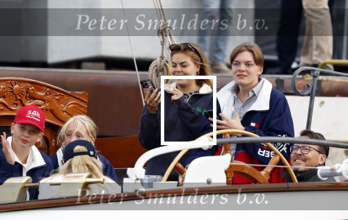 Amsterdam 21 augustus 2025
Prinses Beatrix op de groene Draeck tijdens de tweede dag van Sail . Aanwezig Prins Constantijn Prinses Laurentien Prinses Eloise en Prins Claus Cazimir