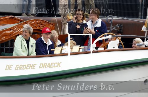Amsterdam 21 augustus 2025
Prinses Beatrix op de groene Draeck tijdens de tweede dag van Sail . Aanwezig Prins Constantijn Prinses Laurentien Prinses Eloise en Prins Claus Cazimir