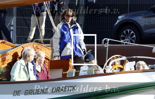 Amsterdam 21 augustus 2025
Prinses Beatrix op de groene Draeck tijdens de tweede dag van Sail . Aanwezig Prins Constantijn Prinses Laurentien Prinses Eloise en Prins Claus Cazimir