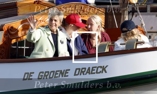 Amsterdam 21 augustus 2025
Prinses Beatrix op de groene Draeck tijdens de tweede dag van Sail . Aanwezig Prins Constantijn Prinses Laurentien Prinses Eloise en Prins Claus Cazimir