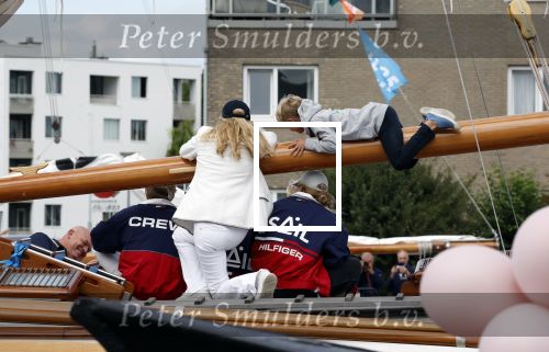Amsterdam 21 augustus 2025
Prinses Beatrix op de groene Draeck tijdens de tweede dag van Sail . Aanwezig oa Prinses Mabel met dochters Luana en Zaria . Ook aanwezig prins Cazimir en prinses Carolina de Bourbon de Parma met haar kinderen Alaia en Xavier .
Ook de moeder van Prinses Mabel was aanwezig .