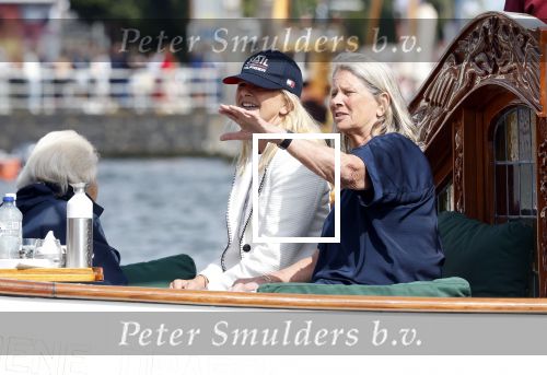 Amsterdam 21 augustus 2025
Prinses Beatrix op de groene Draeck tijdens de tweede dag van Sail . Aanwezig oa Prinses Mabel met dochters Luana en Zaria . Ook aanwezig prins Cazimir en prinses Carolina de Bourbon de Parma met haar kinderen Alaia en Xavier .
Ook de moeder van Prinses Mabel was aanwezig .