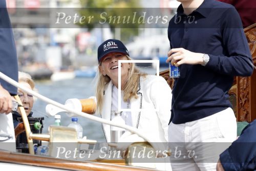 Amsterdam 21 augustus 2025
Prinses Beatrix op de groene Draeck tijdens de tweede dag van Sail . Aanwezig oa Prinses Mabel met dochters Luana en Zaria . Ook aanwezig prins Cazimir en prinses Carolina de Bourbon de Parma met haar kinderen Alaia en Xavier .
Ook de moeder van Prinses Mabel was aanwezig .